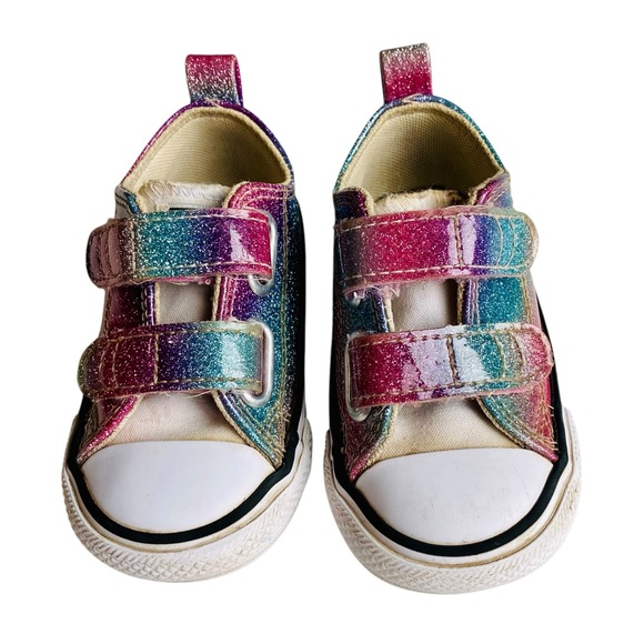 Toddler Girls Sparkly Converse Shoes - Picture 3 of 11